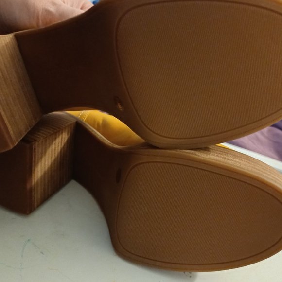 Lucky Brand Ominie 9.5 womens t-strap platform stacked heel leather buckle shoes - Picture 5 of 6